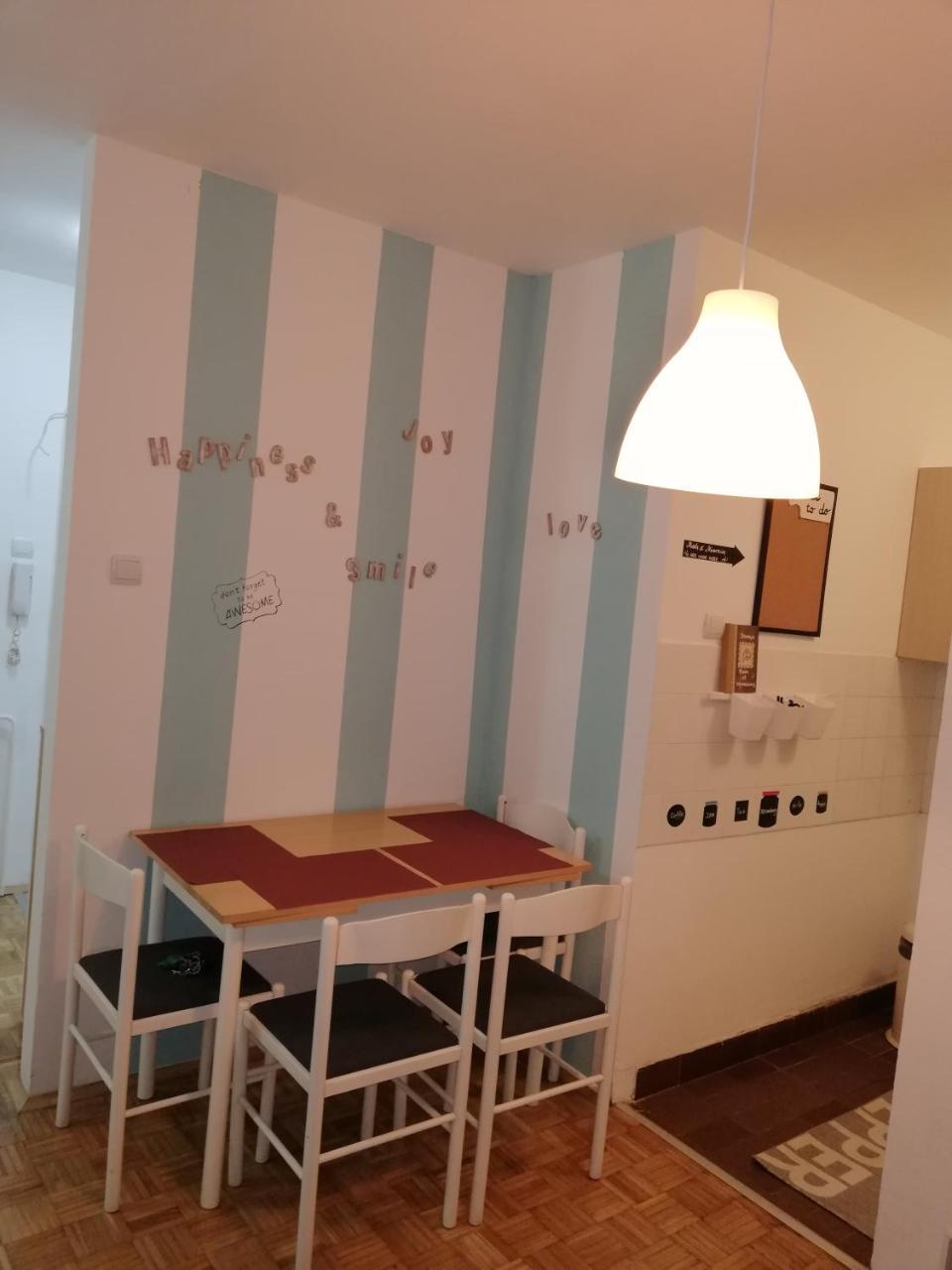 Ada Milipe Appartement Belgrado Buitenkant foto