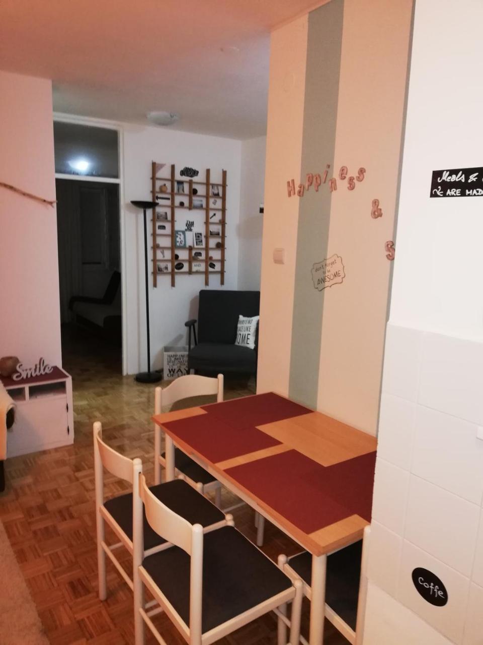 Ada Milipe Appartement Belgrado Buitenkant foto
